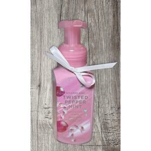 Bath & Body Works Twisted Peppermint Foaming Hand Soap 8.75 Fl Oz Gentle & Clean